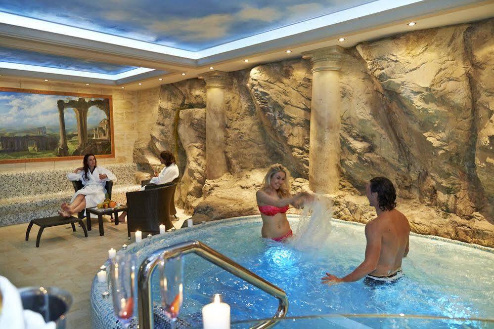 Hotel Stefanik Миява Экстерьер фото